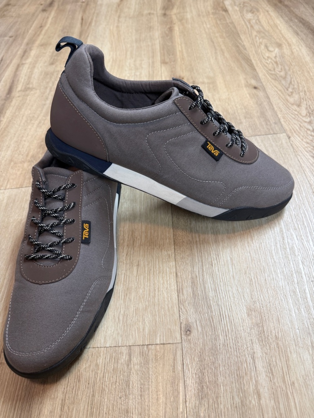 Teva Wyldland Men’s Brown and Gray Lace-Up Sneaker Size 11